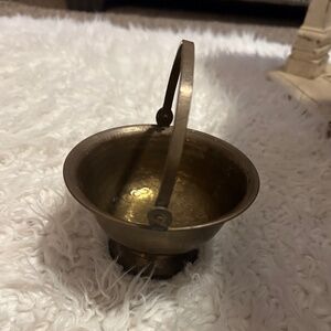 Brass basket farmhouse made Indiahg#1